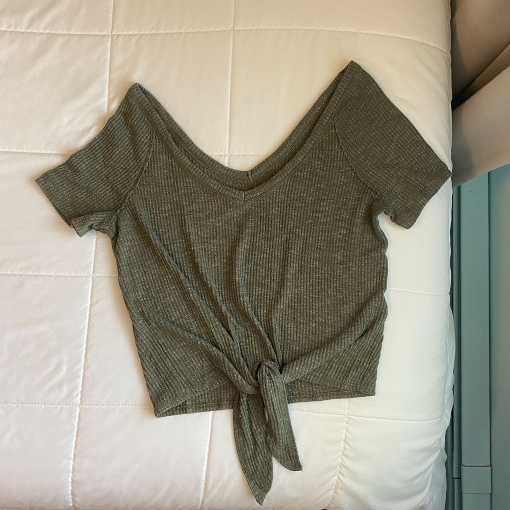 Knit tie waist top